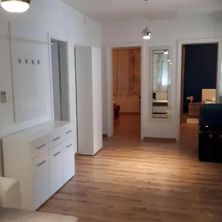 House Franny Semesterbostad