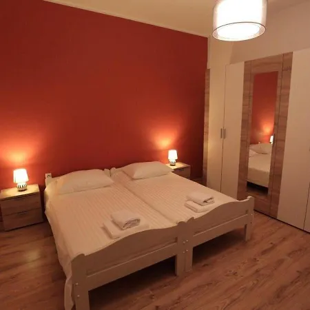 House Franny Semesterbostad *