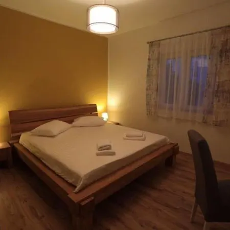 Semesterbostad House Franny *